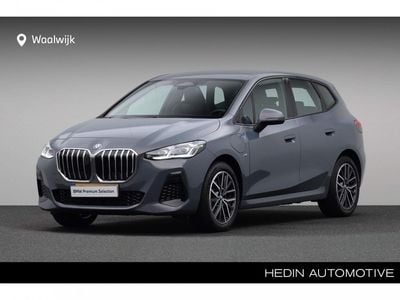 Sparkling copper grau metallic (grijs metallic) Gebruikt 2023 BMW 230e Active Tourer Comfort Edition MPV | € 37.880