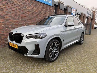 Grijs (metallic) Occasion 2023 BMW X3 Executive SUV | € 49.955 (Eerlijke prijs)