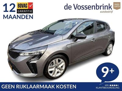 Grijs (metallic) Gebruikt 2025 Renault Clio V Evolution Hatchback | € 19.950 (Eerlijke prijs)
