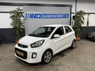 Wit Occasion 2015 Kia Picanto Comfort Hatchback | € 5.995 (Eerlijke prijs)