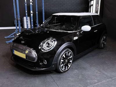 Zwart Gebruikt 2020 Mini Cooper SE Hatchback | € 17.599 (Eerlijke prijs)