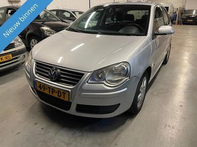 Grijs Occasion 2007 VW Polo Trendline Hatchback | € 2.449 (Eerlijke prijs)