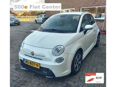 Wit (metallic) Occasion 2014 Fiat 500e Classica Hatchback | € 5.950 (Eerlijke prijs)
