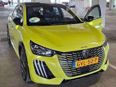 Geel Occasion 2024 Peugeot 208 GT Hatchback | € 26.000 (Iets duurder)