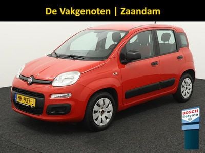 Rood Occasion 2017 Fiat Panda Pop Star Hatchback | € 9.800 (Eerlijke prijs)
