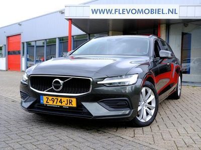 tweedehands Volvo V60 2.0 D3 150pk Momentum Pro Navi|LED|Half Leder|LMV