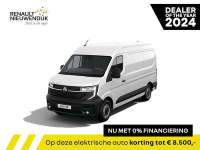 Wit Nieuw 2025 Renault Master Sedan | € 38.867