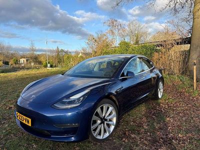 Blauw Occasion 2019 Tesla Model 3 Long Range AWD Sedan | € 14.900 (Goede deal)