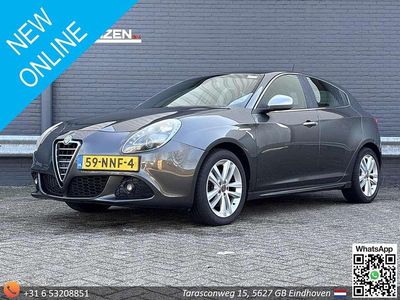 Occasion Alfa Romeo Giulietta Distinctive 170 PK (125 kW) 2010 Grijs Hatchback