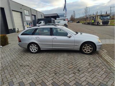 Mercedes C180