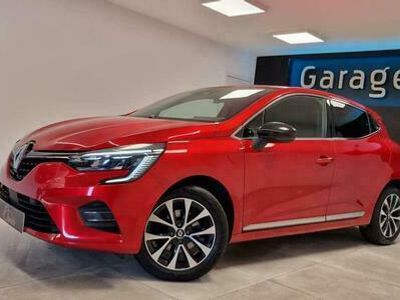 Rood Occasion 2019 Renault Clio IV Intens Sedan | € 15.990