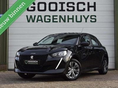 Zwart Gebruikt 2023 Peugeot e-208 Active Hatchback | € 13.880 (Super prijs)