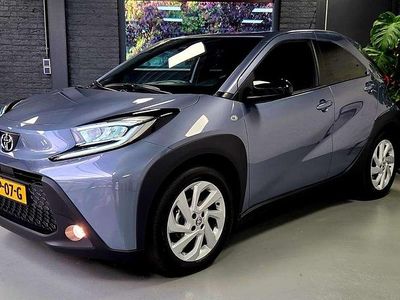Grijs Occasion 2025 Toyota Aygo X Play SUV | € 18.950 (Eerlijke prijs)