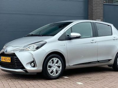 tweedehands Toyota Yaris 1.5 Hybrid Design Sport Automaat | Xenon | Camera | Garantie tot 27-04-2028