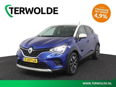 Bleu iron / blanc albatre Occasion 2023 Renault Captur Evolution SUV | € 19.445 (Eerlijke prijs)