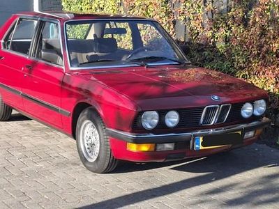 Rood Gebruikt 1986 BMW 518 Sedan | € 8.500