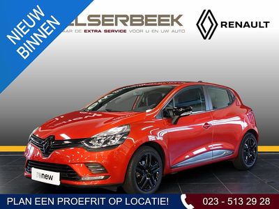 Rood Occasion 2017 Renault Clio IV Zen Hatchback | € 9.995 (Eerlijke prijs)