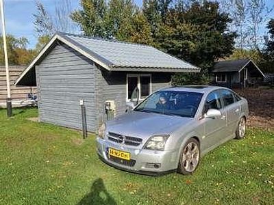 Grijs Occasion 2003 Opel Vectra Elegance Sedan | € 2.850