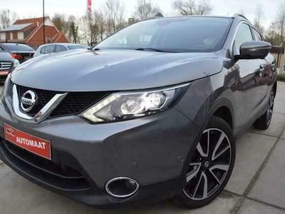 Grijs Gebruikt 2014 Nissan Qashqai Tekna SUV | € 14.950 (Eerlijke prijs)