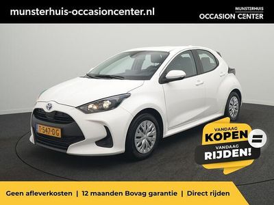 Wit Gebruikt 2023 Toyota Yaris Active Hatchback | € 19.995 (Eerlijke prijs)
