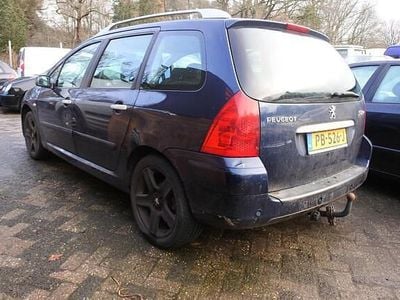 Blauw (metallic) Occasion 2008 Peugeot 307 Premium Stationwagen | € 895 (Goede deal)