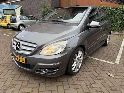 Grijs Gebruikt 2010 Mercedes B180 Business MPV | € 7.200 (Eerlijke prijs)