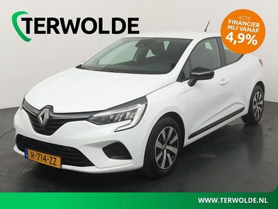 Wit Occasion 2023 Renault Clio V Equilibre Hatchback | € 13.945 (Goede deal)