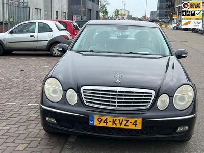 Mercedes E200
