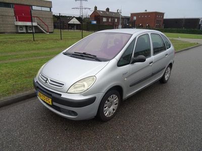 tweedehands Citroën Xsara Picasso 1.6i