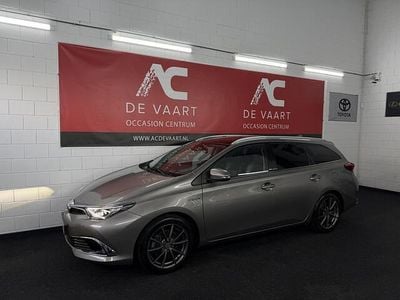 Occasion Toyota Auris Executive 99 PK (72 kW) 2015 Bruin Stationwagen