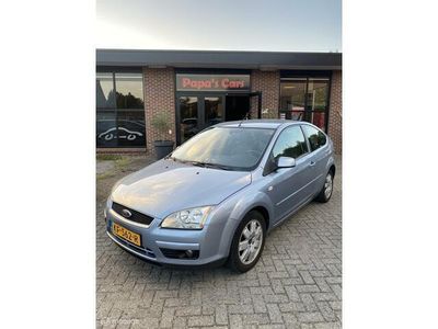 tweedehands Ford Focus 1.6-16V Ambiente