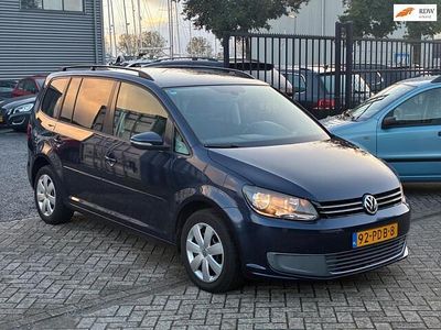 Blauw Gebruikt 2011 VW Touran Comfortline MPV | € 6.450 (Goede deal)