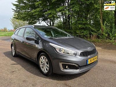 Grijs (metallic) Occasion 2016 Kia Ceed Sportswagon First Edition Stationwagen | € 6.450 (Eerlijke prijs)
