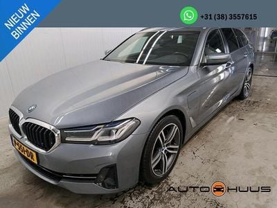 Grijs (metallic) Gebruikt 2022 BMW 520 Stationwagen | € 24.850