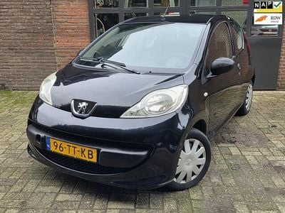 Zwart (metallic) Gebruikt 2007 Peugeot 107 Hatchback | € 1.999 (Eerlijke prijs)