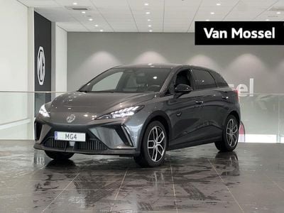 Occasion MG MG4 EV Luxury 150 kW (204 PK) 2023 Grijs Hatchback