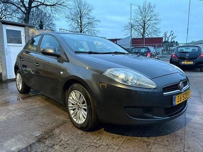 Grijs Gebruikt 2011 Fiat Bravo Hatchback | € 3.995 (Eerlijke prijs)