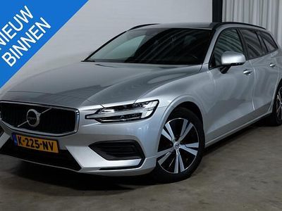 Grijs Occasion 2021 Volvo V60 Momentum Stationwagen | € 16.500 (Super prijs)