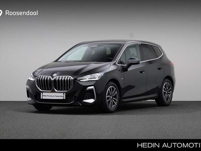 Zwart (metallic) Occasion 2023 BMW 220 M Sport Stationwagen | € 34.880 (Eerlijke prijs)