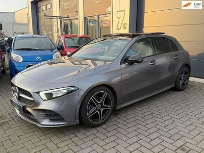 Grijs (metallic) Gebruikt 2018 Mercedes A200 Hatchback | € 23.995 (Eerlijke prijs)