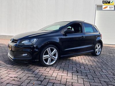 Zwart Occasion 2012 VW Polo R-line Hatchback | € 10.449 (Duur)