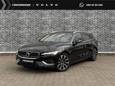 Zwart Gebruikt 2022 Volvo V60 Plus Stationwagen | € 36.194 (Eerlijke prijs)