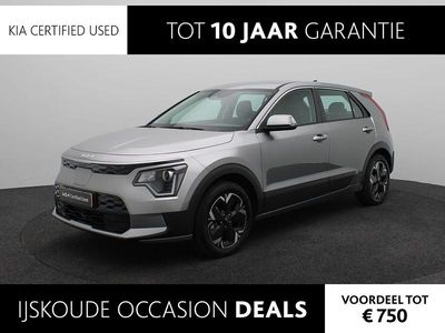 Grijs Occasion 2024 Kia e-Niro Light SUV | € 29.440 (Goede deal)