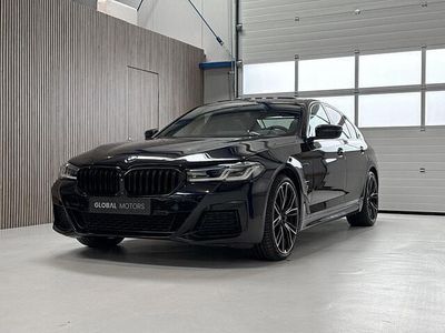 Zwart Occasion 2020 BMW 545e Executive Sedan | € 41.990 (Iets duurder)