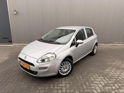 Occasion Fiat Punto Lounge 69 PK (50 kW) 2017 Grijs Hatchback