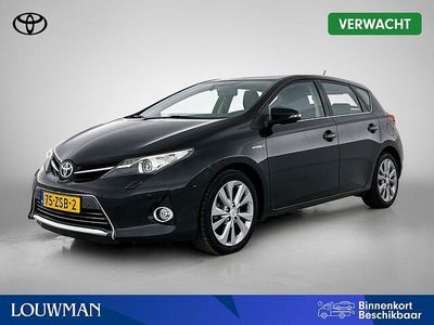 Zwart metallic Gebruikt 2013 Toyota Auris Hatchback | € 13.950 (Eerlijke prijs)