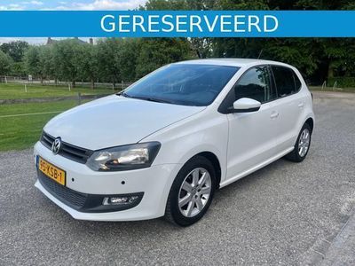 Wit Gebruikt 2010 VW Polo Highline Hatchback | € 7.895 (Eerlijke prijs)