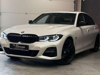 Wit Gebruikt 2022 BMW 330 M Sport Sedan | € 32.990 (Goede deal)