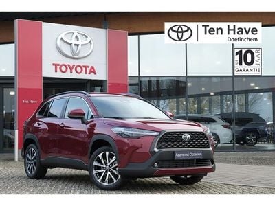 Nieuw Toyota Corolla Cross Style 140 PK (102 kW) 2025 Rood SUV