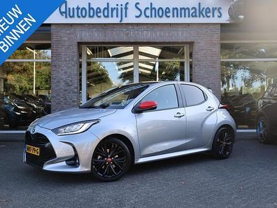 Grijs Occasion 2021 Toyota Yaris Executive Hatchback | € 22.895 (Eerlijke prijs)